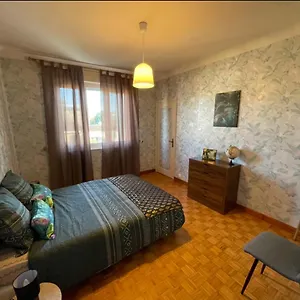 Très Grand à 10 Min à Pied Du Centre Appartement