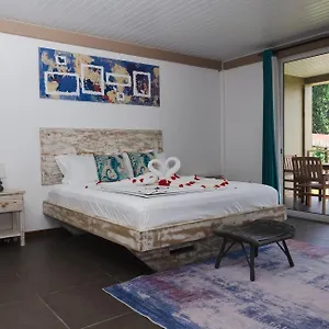 https://auguste-holiday-residence-anse-etoile.maheislandhotels.com